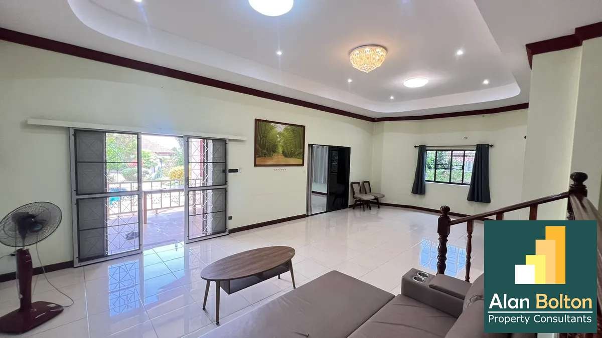 Pool villa 4 Bedrooms 4 Bathrooms in East Pattaya photo 6