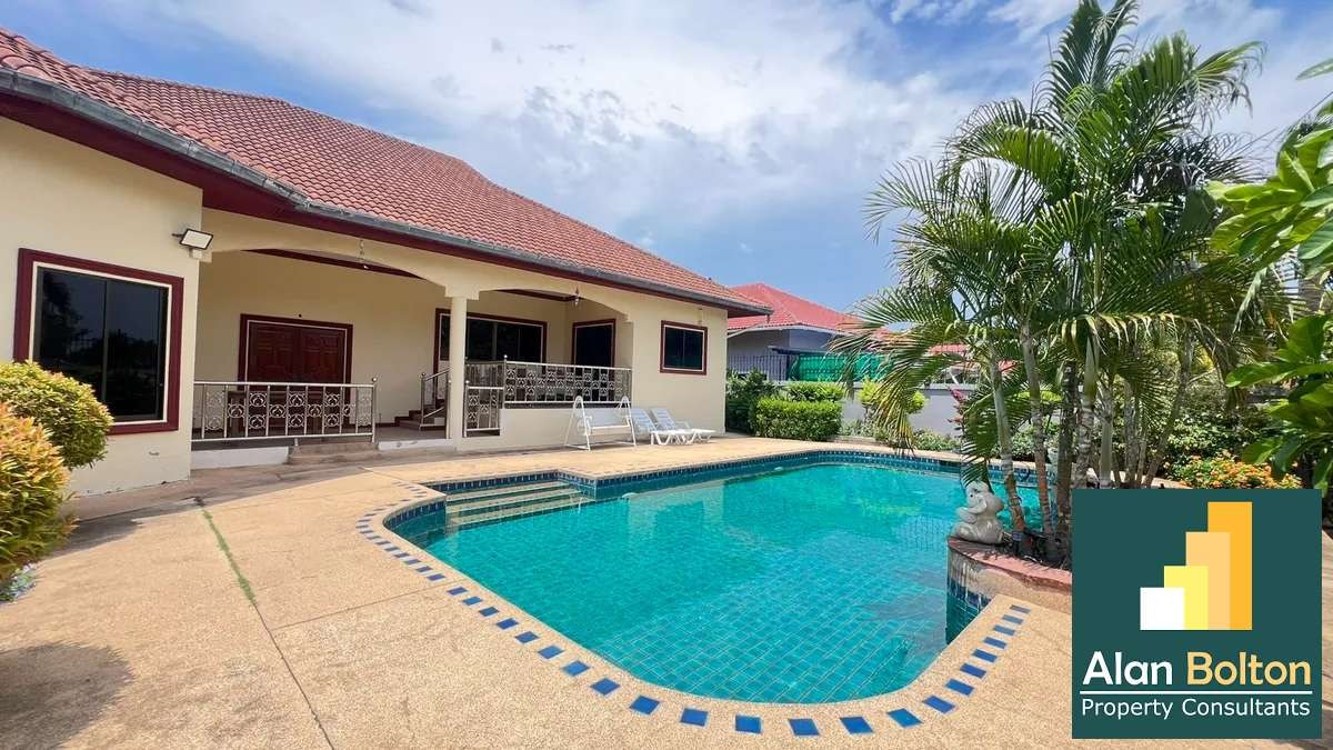 Pool villa 4 Bedrooms 4 Bathrooms in East Pattaya photo 2