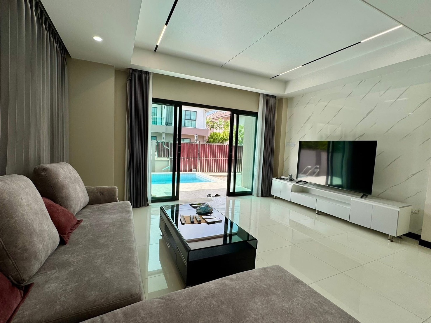 Pool villa 4 Bedrooms 4 Bathrooms in East Pattaya photo 29