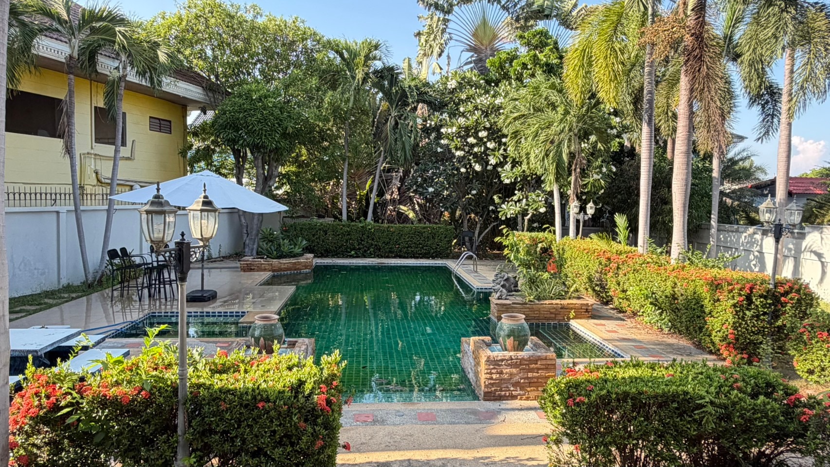 Pool villa 4 Bedrooms 4 Bathrooms in East Pattaya photo 26
