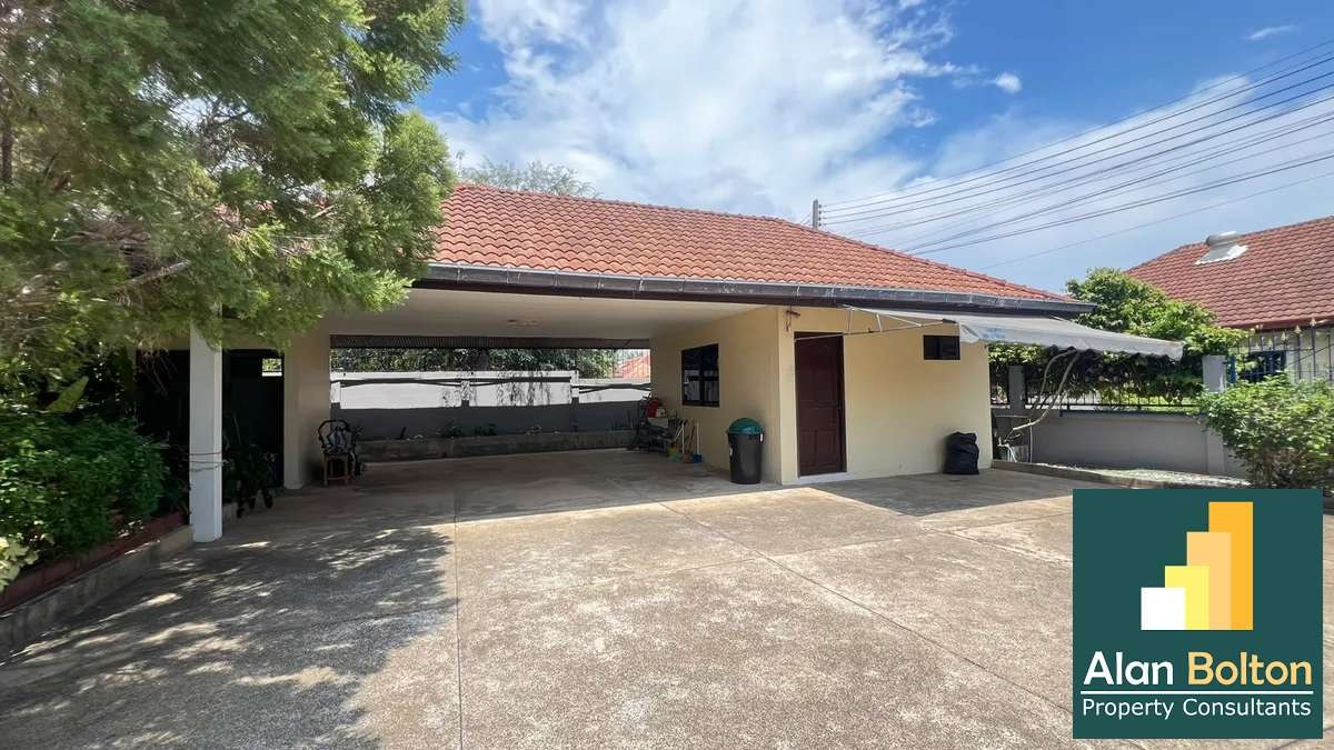 Pool villa 4 Bedrooms 4 Bathrooms in East Pattaya photo 18
