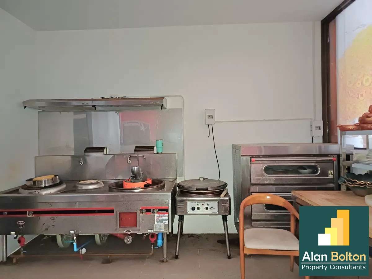 Prime Location Duplex Commercial Space in Jomtien for RENT photo 17