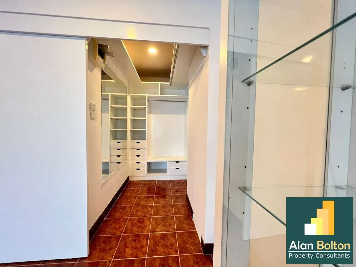 Condominium For Sale photo 8