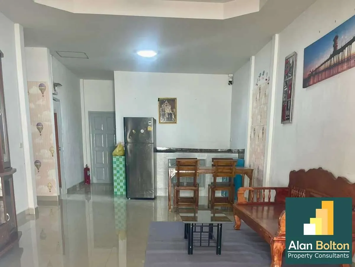 Corner house 2 Bedrooms 2 Bathrooms in East Pattaya photo 14