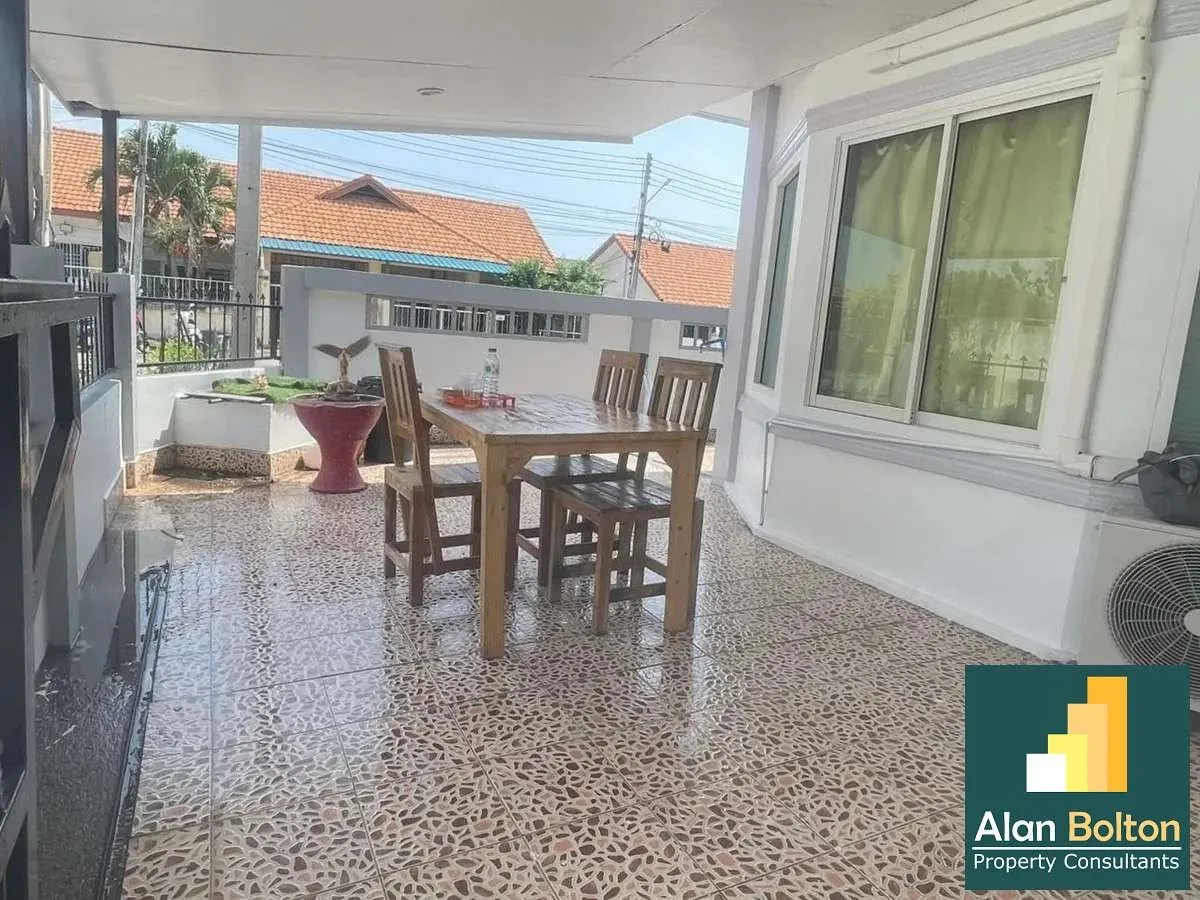 Corner house 2 Bedrooms 2 Bathrooms in East Pattaya photo 10