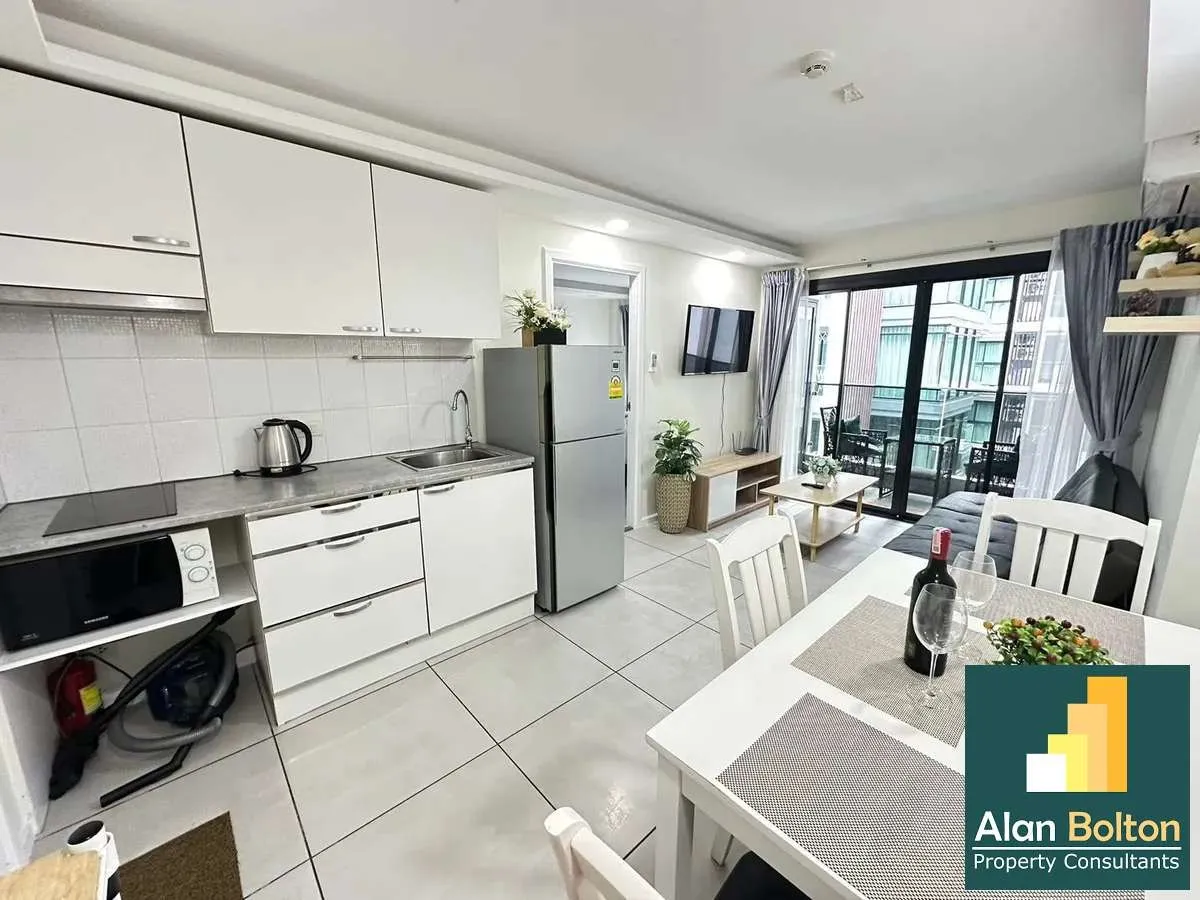 Corner room 1 Bedroom 1 Bathroom in Pratumnak