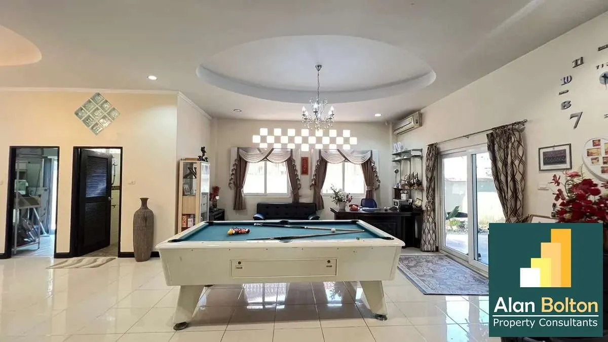 Pool villa 3 Bedrooms 4 Bathrooms in Jomtien photo 11
