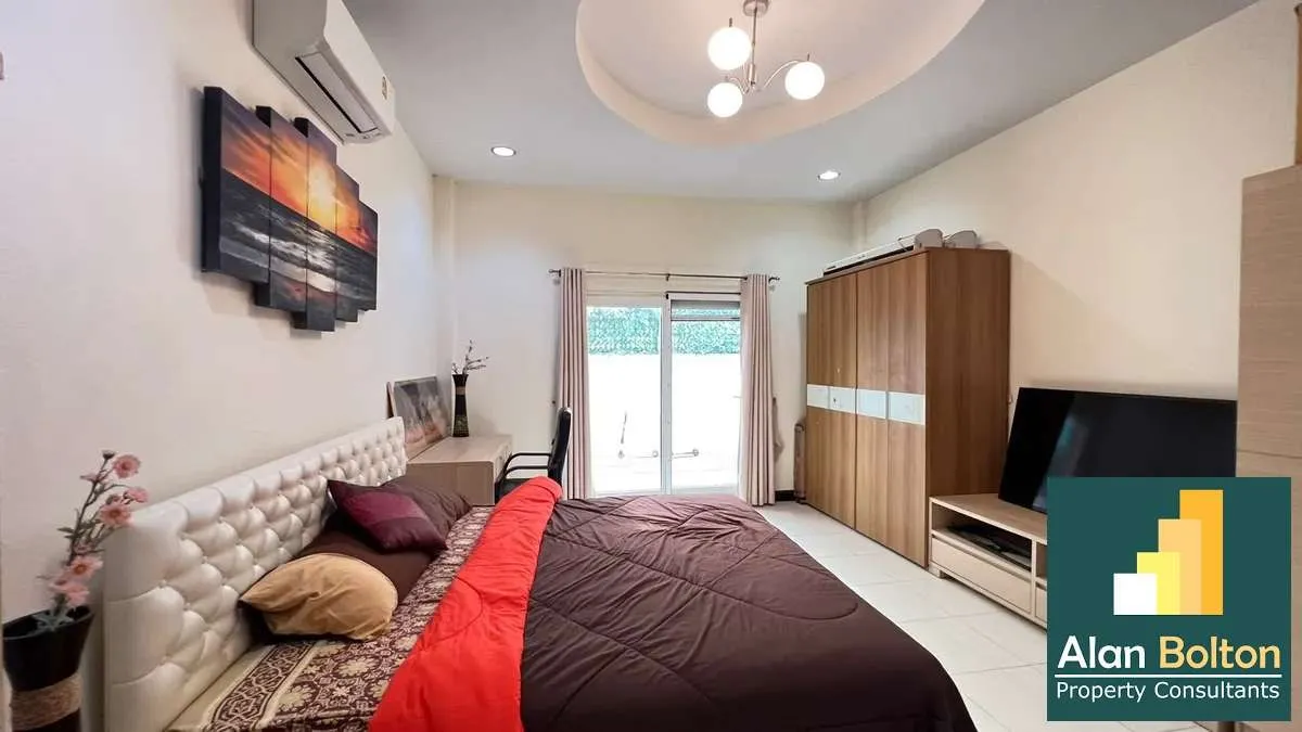 Pool villa 3 Bedrooms 4 Bathrooms in Jomtien photo 8