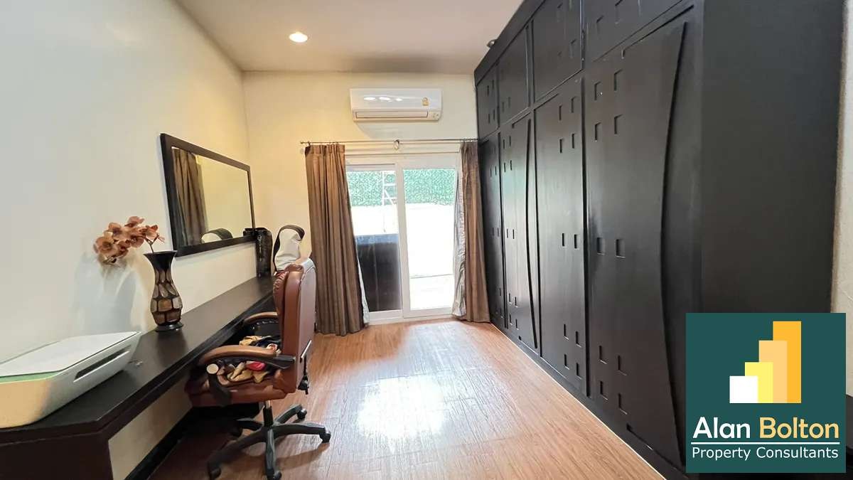 Pool villa 3 Bedrooms 4 Bathrooms in Jomtien photo 20