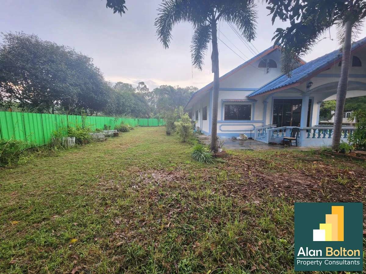 Land With a House for Sale in a Prime Location photo 5