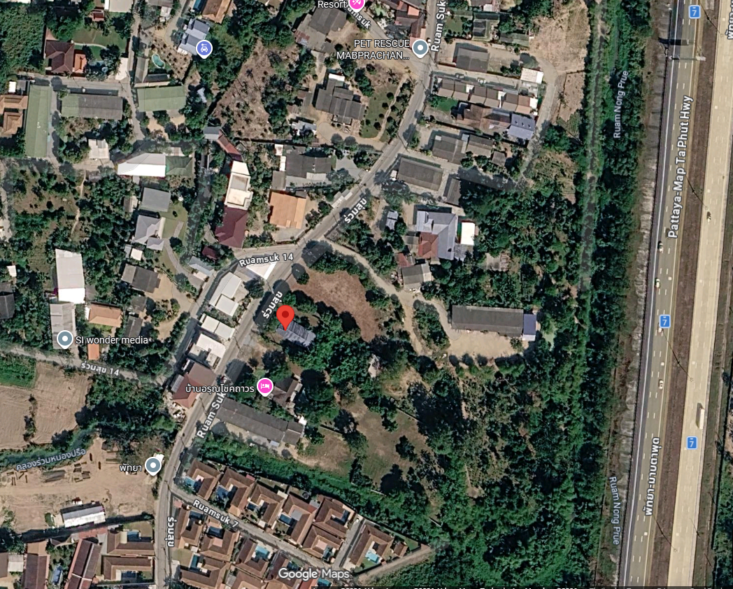 Land With a House for Sale in a Prime Location photo 11