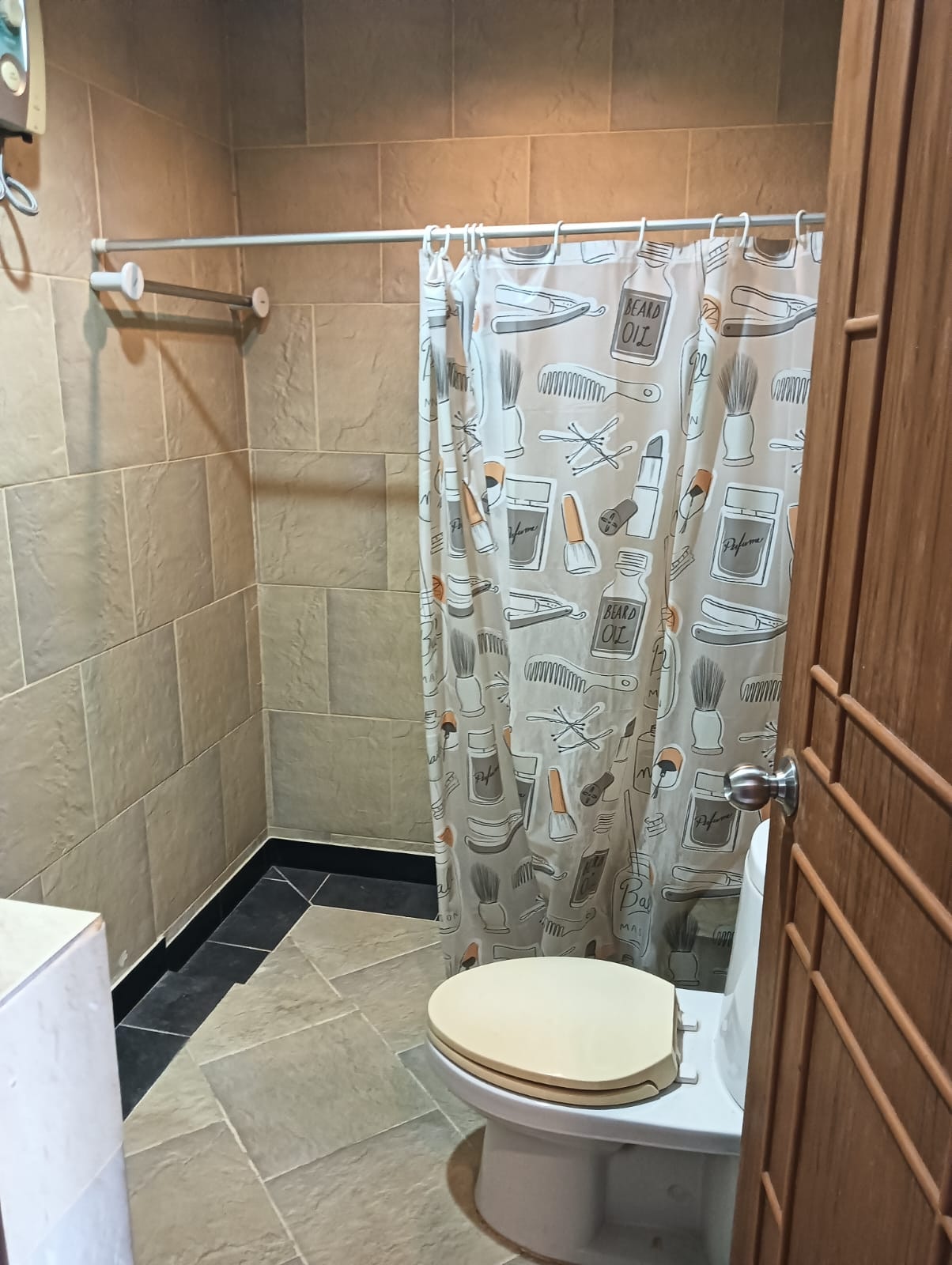 Large 2 Bed 1 Bath Condo Close To The Beach In Jomtien photo 28