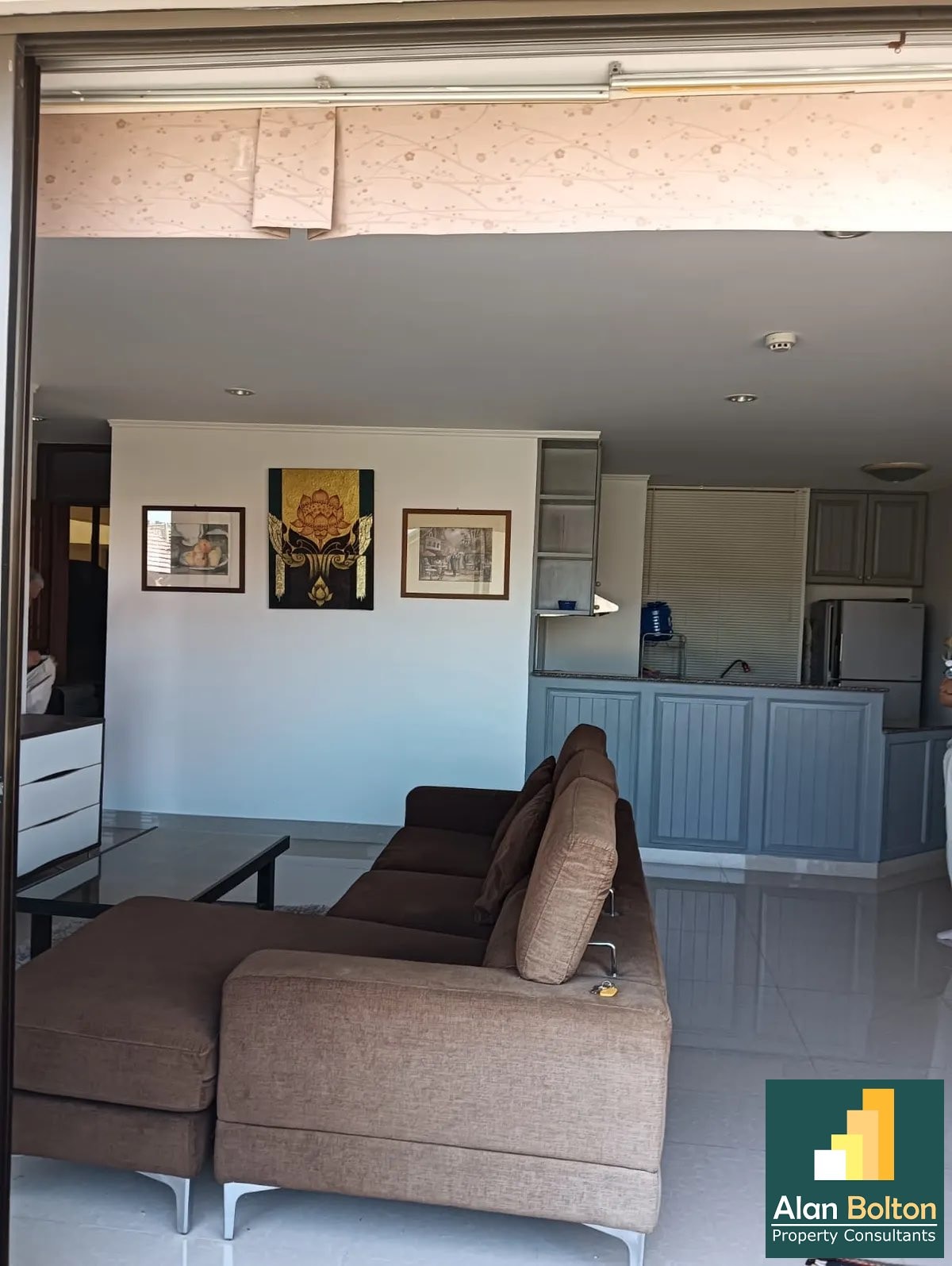 Large 2 Bed 1 Bath Condo Close To The Beach In Jomtien photo 20
