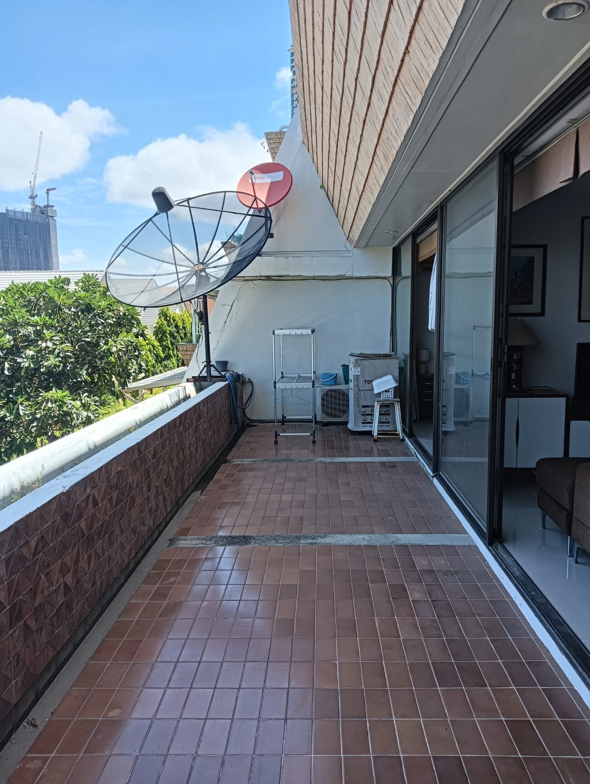 Large 2 Bed 1 Bath Condo Close To The Beach In Jomtien photo 33