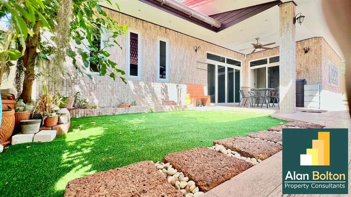 Private Pool Villa Investment property with 3 bedrooms 3 bathrooms in East Pattaya for SALE photo 15