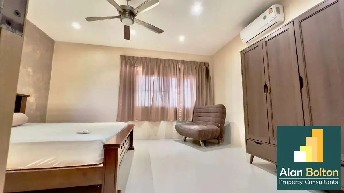 Private Pool Villa Investment property with 3 bedrooms 3 bathrooms in East Pattaya for SALE photo 16