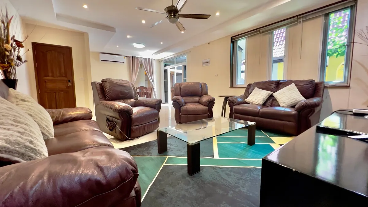 Private Pool Villa Investment property with 3 bedrooms 3 bathrooms in East Pattaya for SALE photo 46