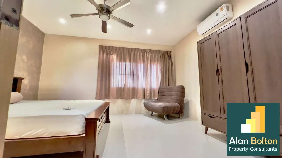Private Pool Villa Investment property with 3 bedrooms 3 bathrooms in East Pattaya for SALE photo 17