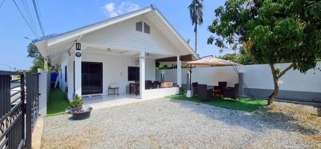 Private Pool Villa Investment property with 3 bedrooms 3 bathrooms in East Pattaya for SALE photo 26