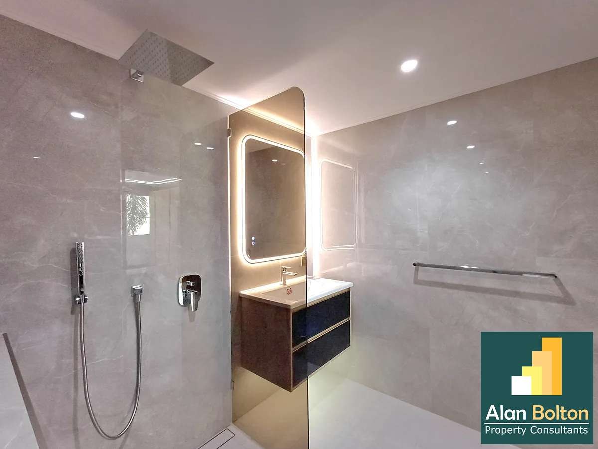 Newly Renovated Brand New 2 beds 2 baths in Nova Atrium for SALE photo 15