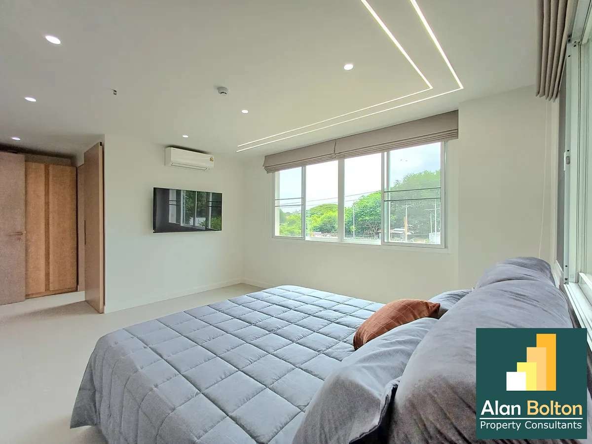 Newly Renovated Brand New 2 beds 2 baths in Nova Atrium for SALE photo 17