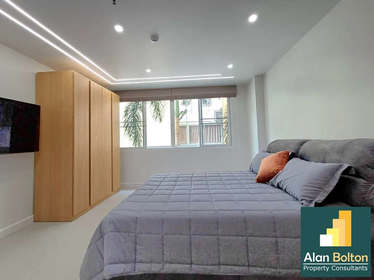 Newly Renovated Brand New 2 beds 2 baths in Nova Atrium for SALE photo 14