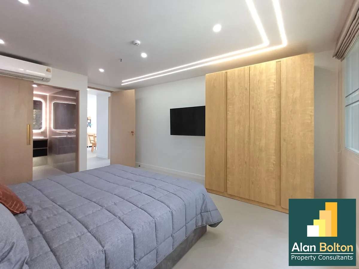 Newly Renovated Brand New 2 beds 2 baths in Nova Atrium for SALE photo 13