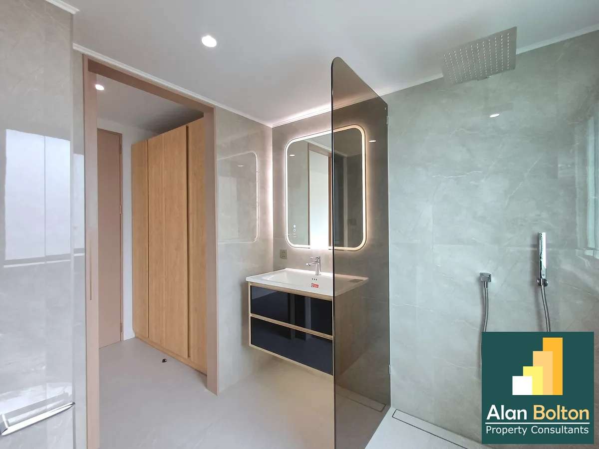 Newly Renovated Brand New 2 beds 2 baths in Nova Atrium for SALE photo 19