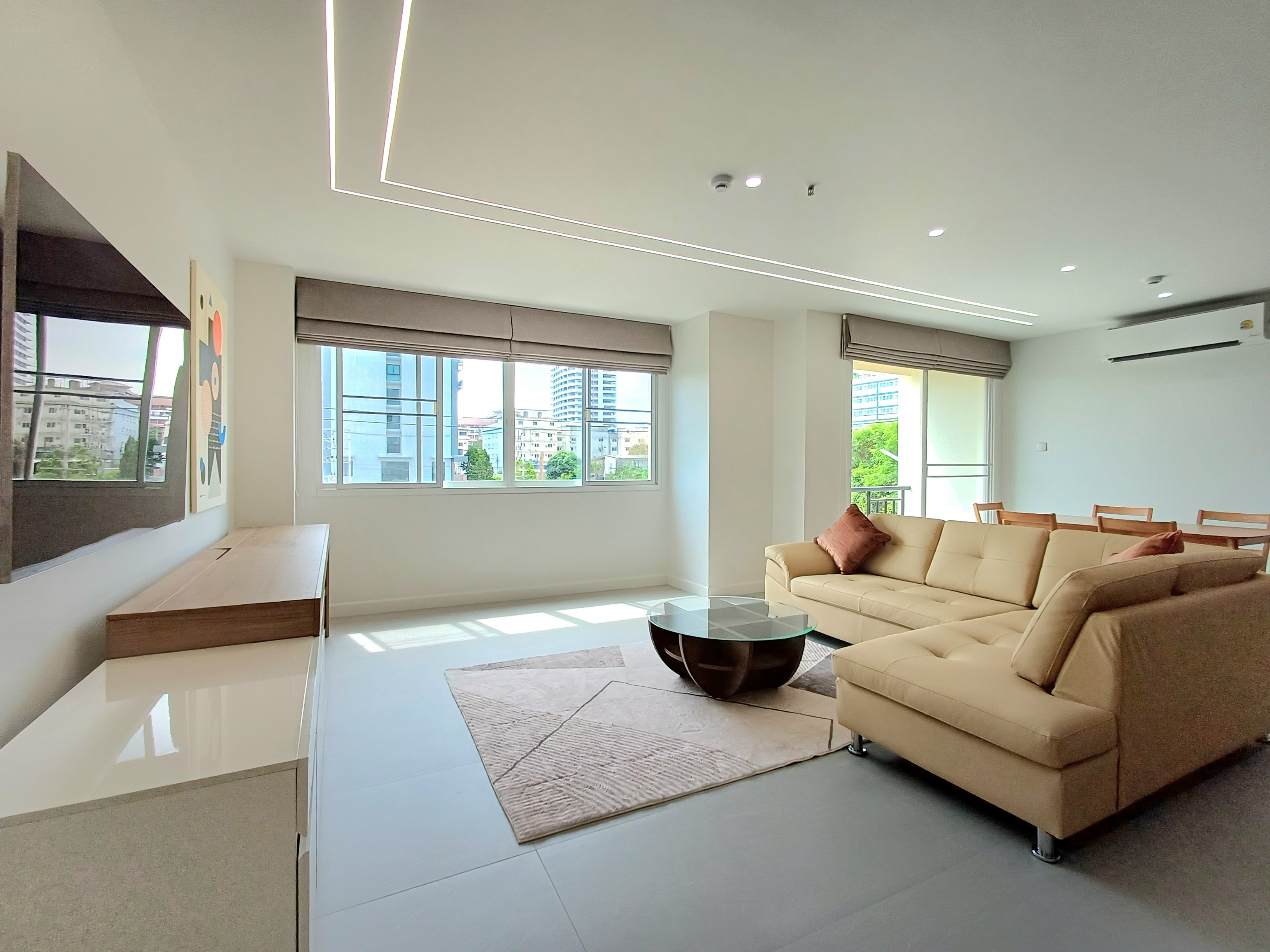 Newly Renovated Brand New 2 beds 2 baths in Nova Atrium for SALE photo 28