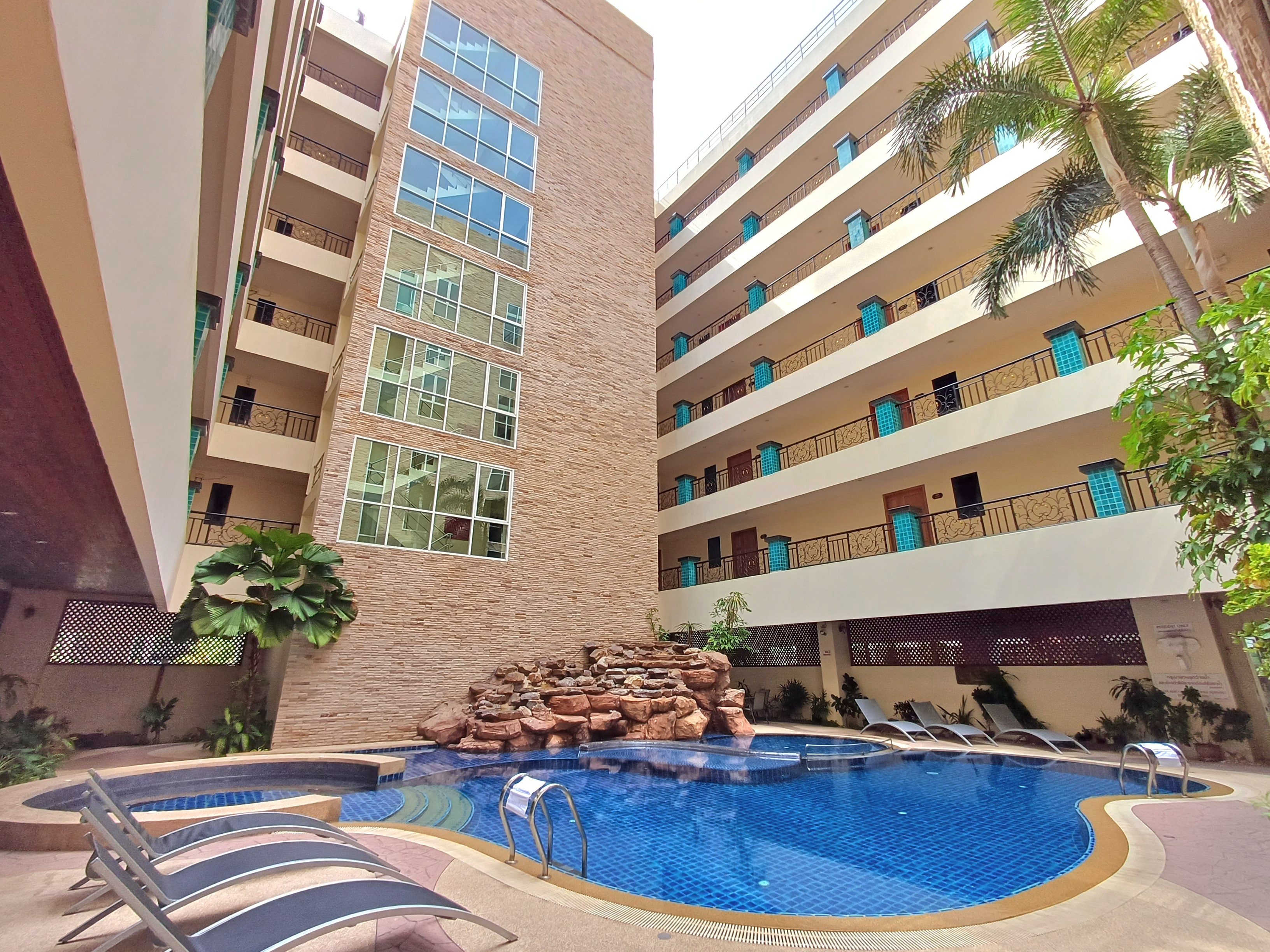 Newly Renovated Brand New 2 beds 2 baths in Nova Atrium for SALE photo 23
