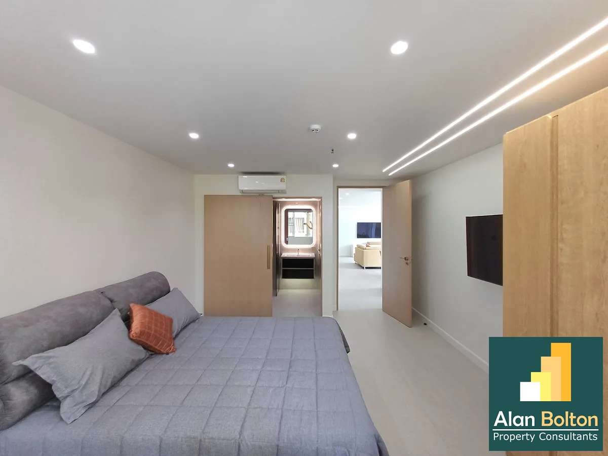 Newly Renovated Brand New 2 beds 2 baths in Nova Atrium for SALE photo 12