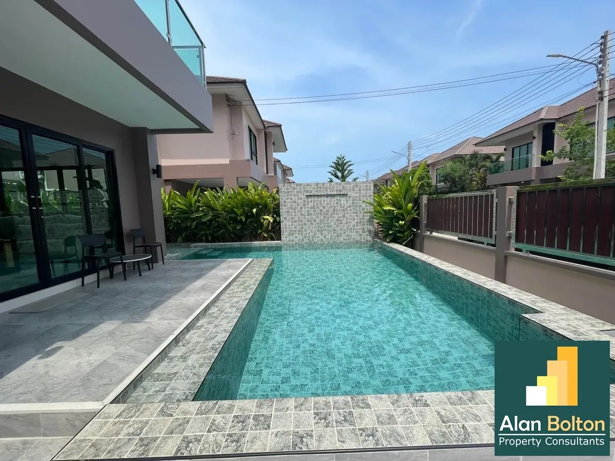The Lake Huay Yai Pool Villa For Rent
