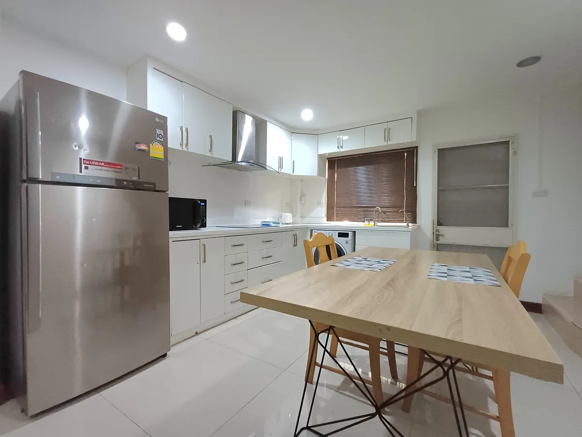 Townhouse with the large office 2 beds 1 bath in Central Pattaya for RENT photo 29