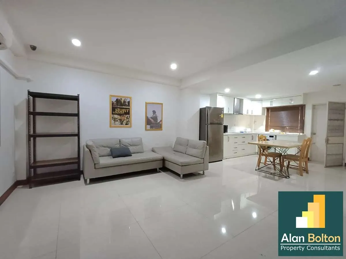 Townhouse with the large office 2 beds 1 bath in Central Pattaya for RENT photo 4