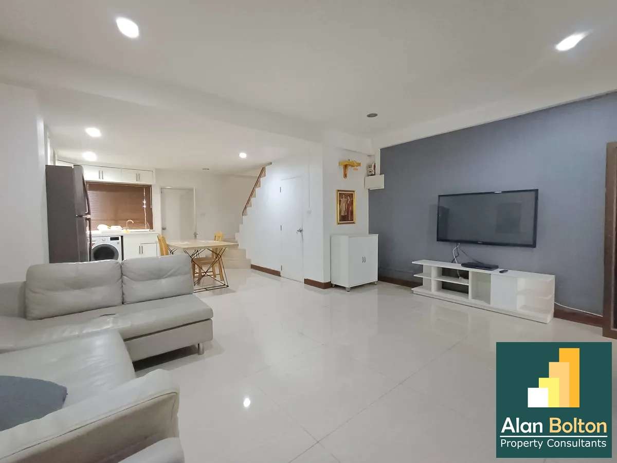 Townhouse with the large office 2 beds 1 bath in Central Pattaya for RENT photo 20