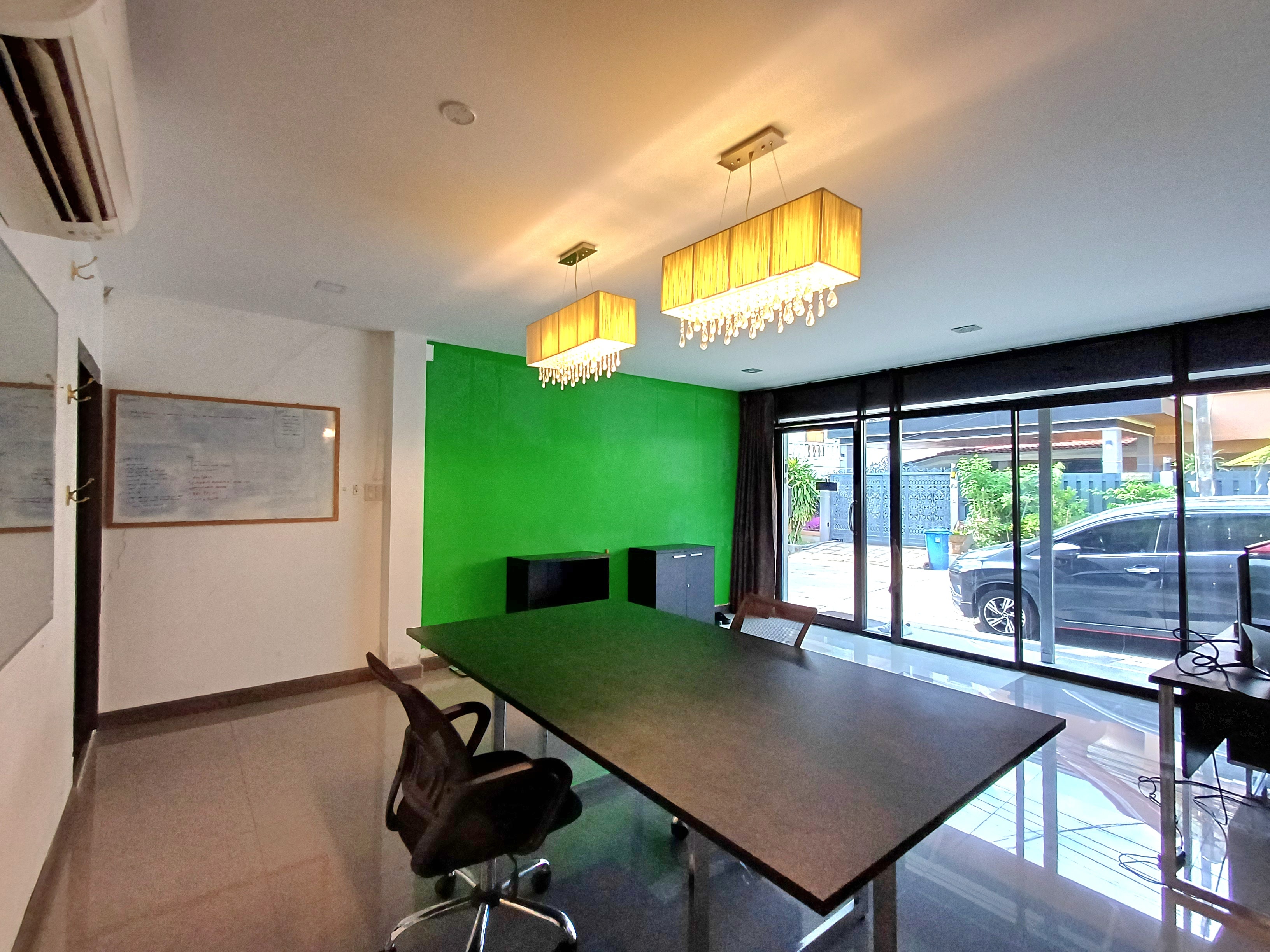 Townhouse with the large office 2 beds 1 bath in Central Pattaya for RENT photo 25