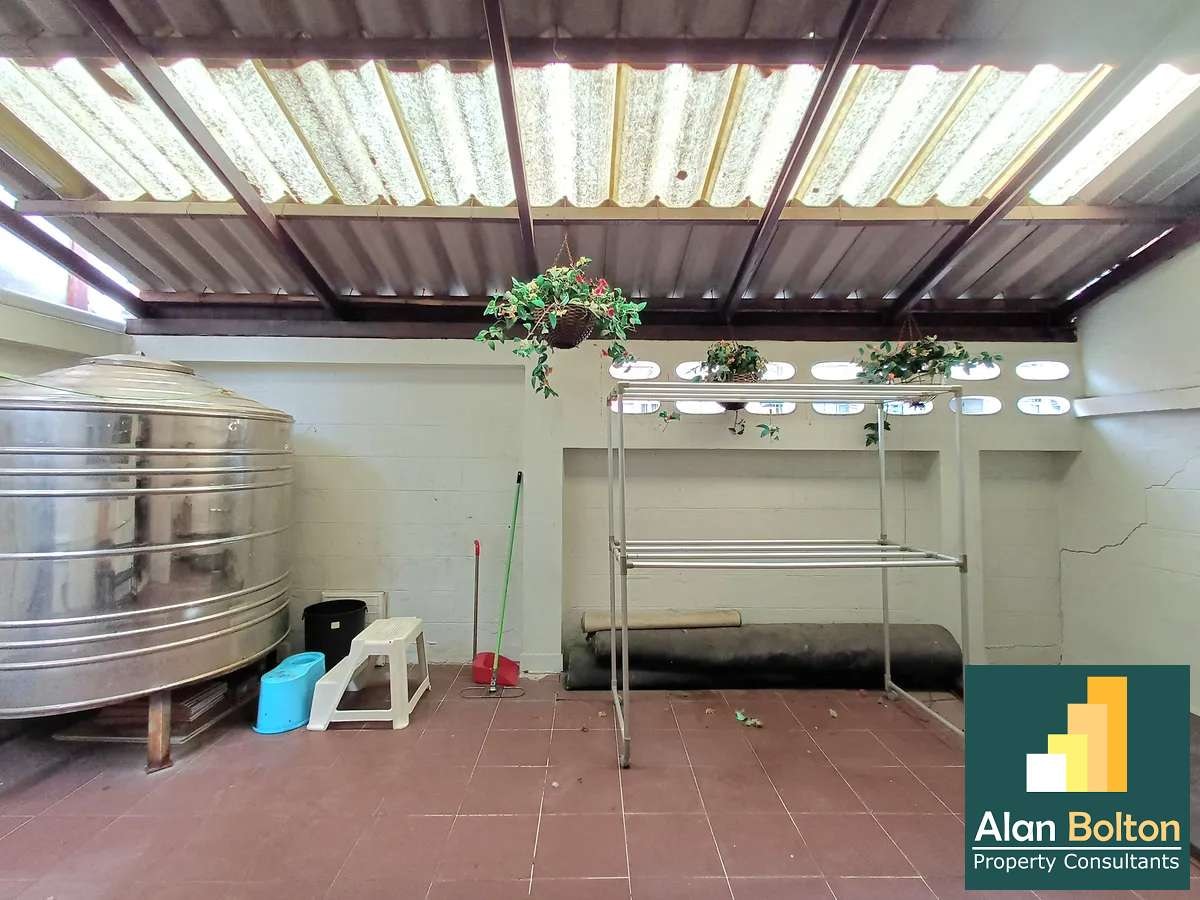Townhouse with the large office 2 beds 1 bath in Central Pattaya for RENT photo 12