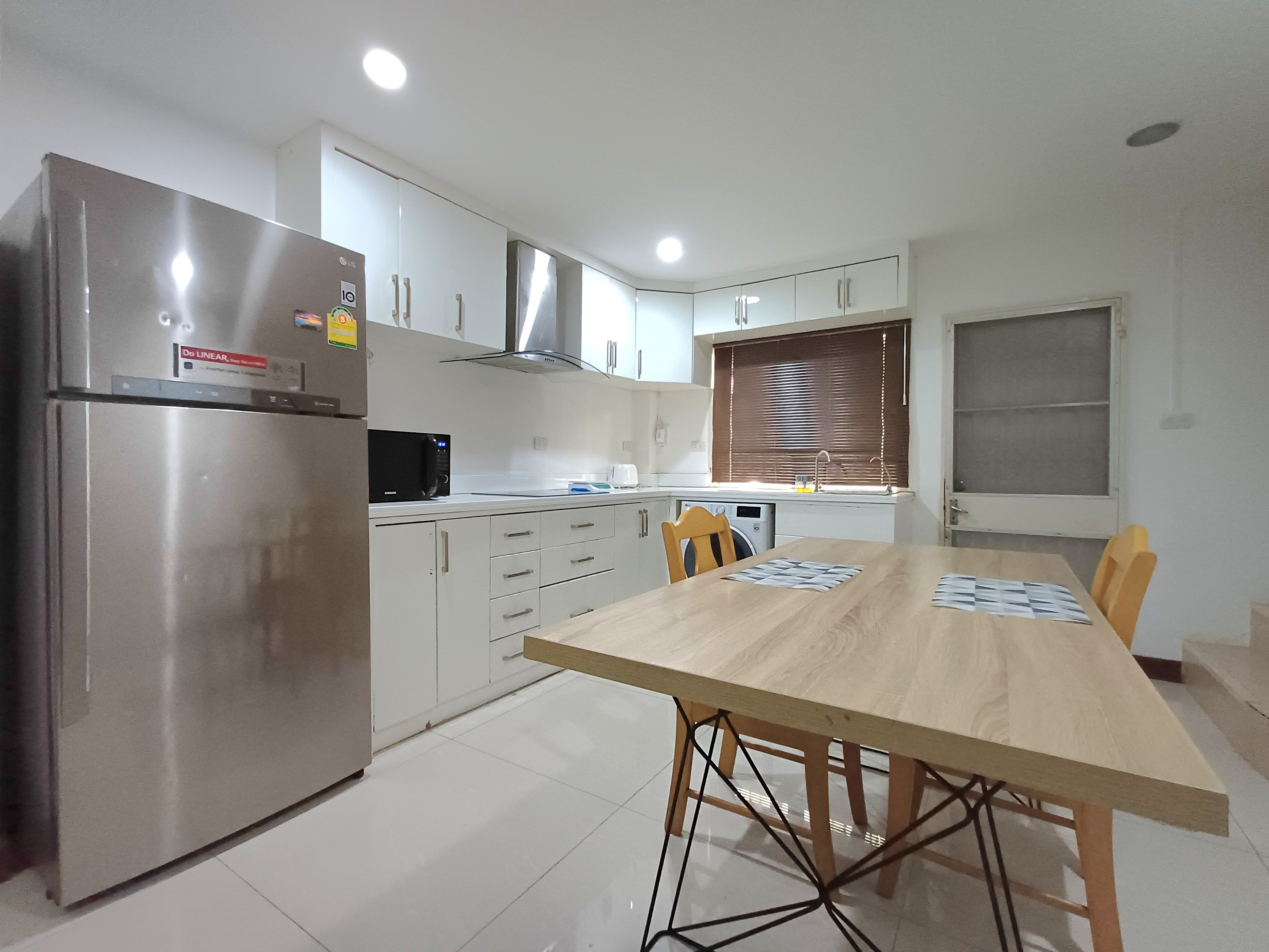 Townhouse with the large office 2 beds 1 bath in Central Pattaya for RENT photo 30