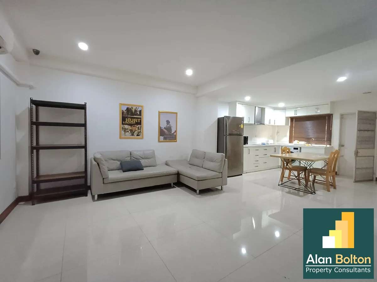 Townhouse with the large office 2 beds 1 bath in Central Pattaya for RENT photo 4