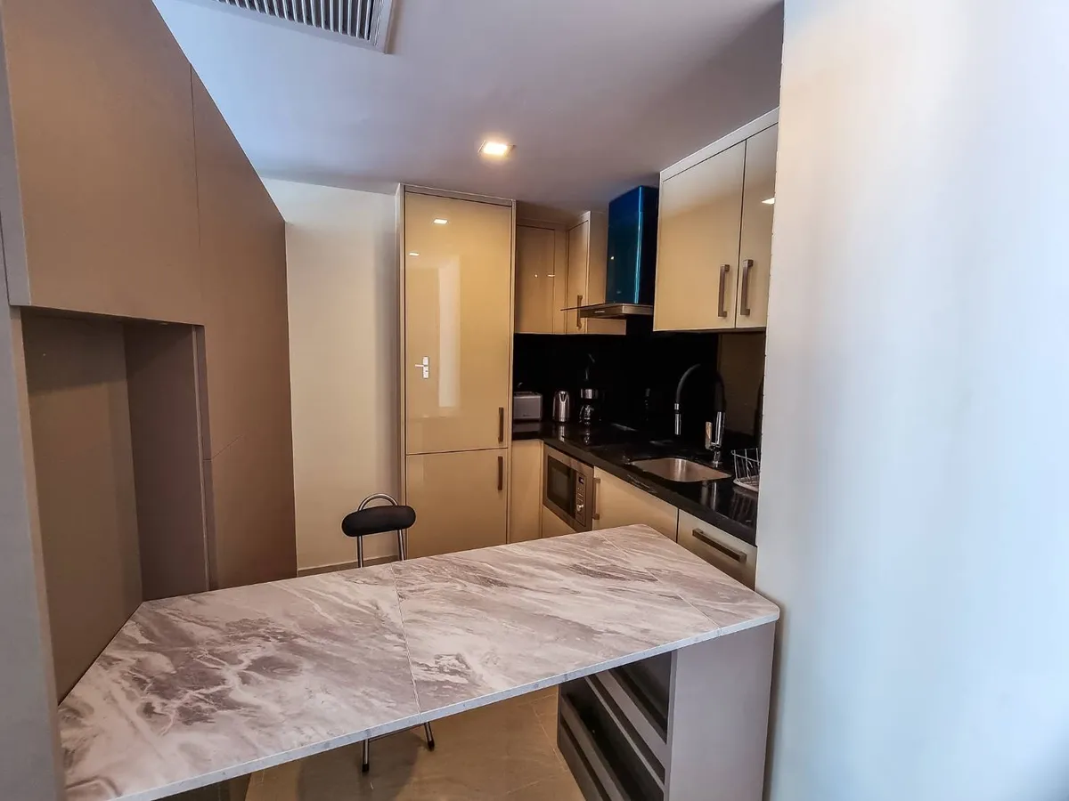 Grand Avenue 1 Bedroom For Rent photo 11