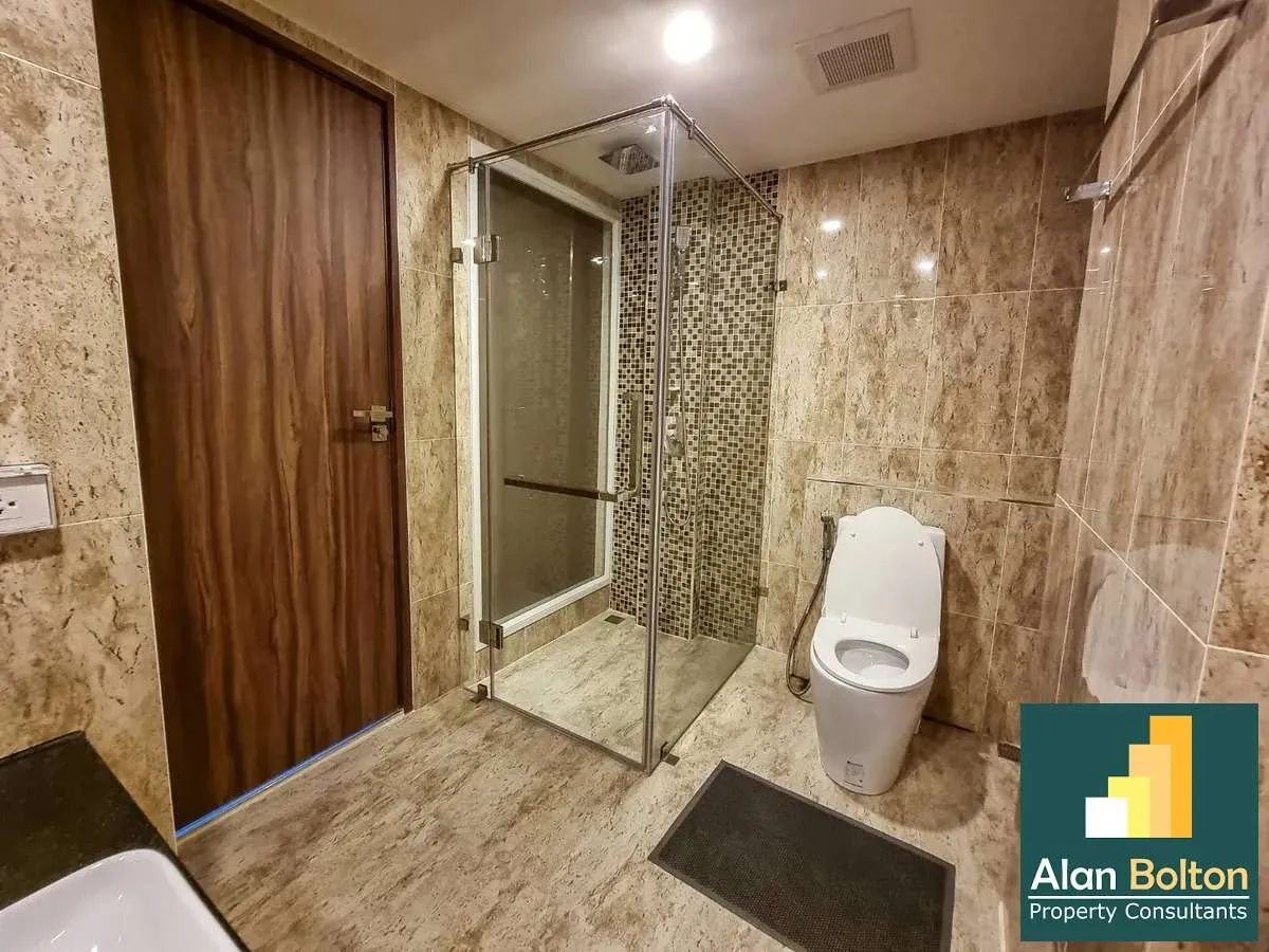 Grand Avenue 1 Bedroom For Rent photo 8
