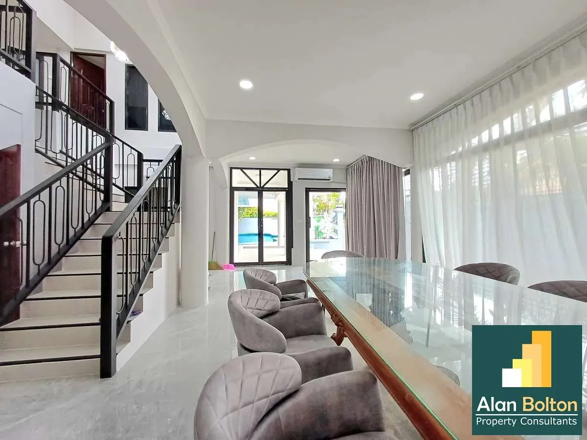 Newly Renovated Pool Villa 7 beds 8 baths near Jomtien Beach for SALE/RENT photo 23