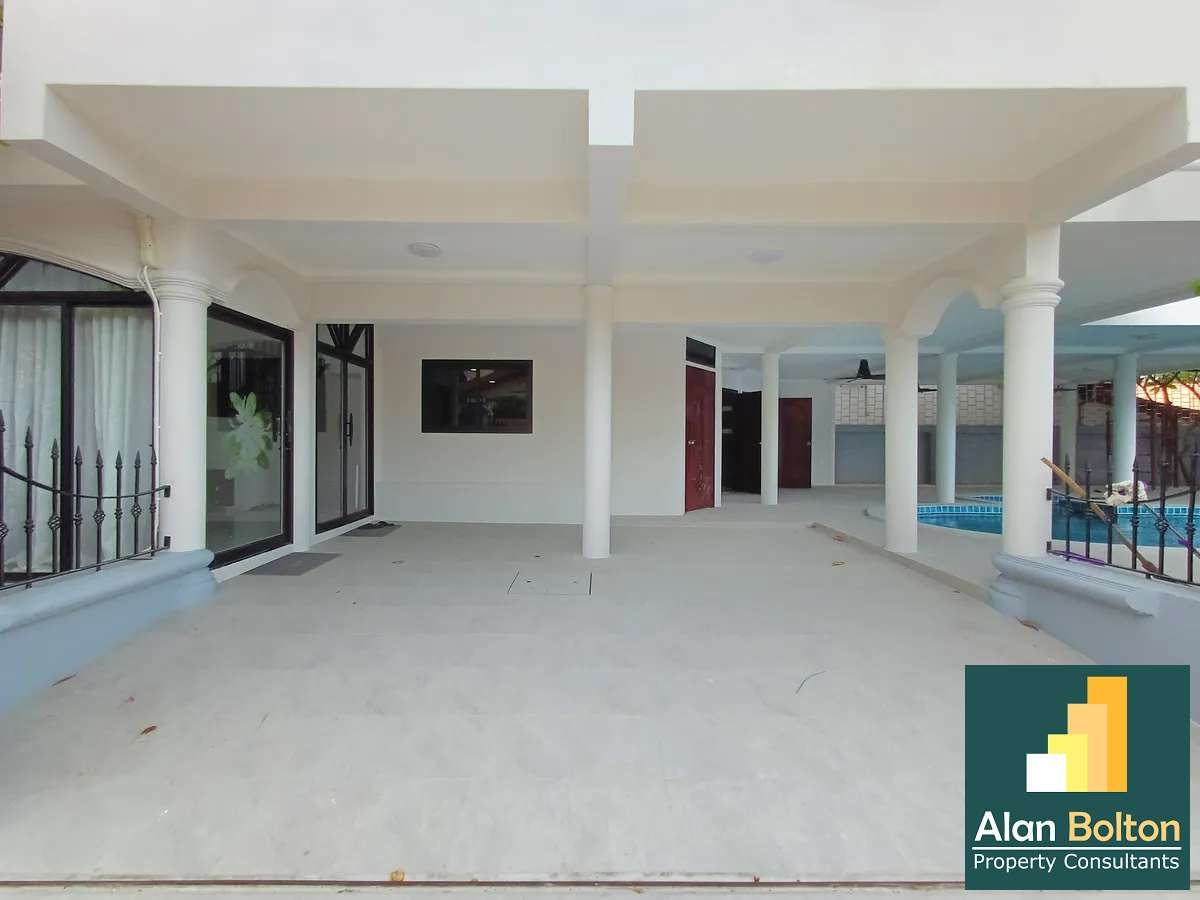 Newly Renovated Pool Villa 7 beds 8 baths near Jomtien Beach for SALE/RENT photo 14