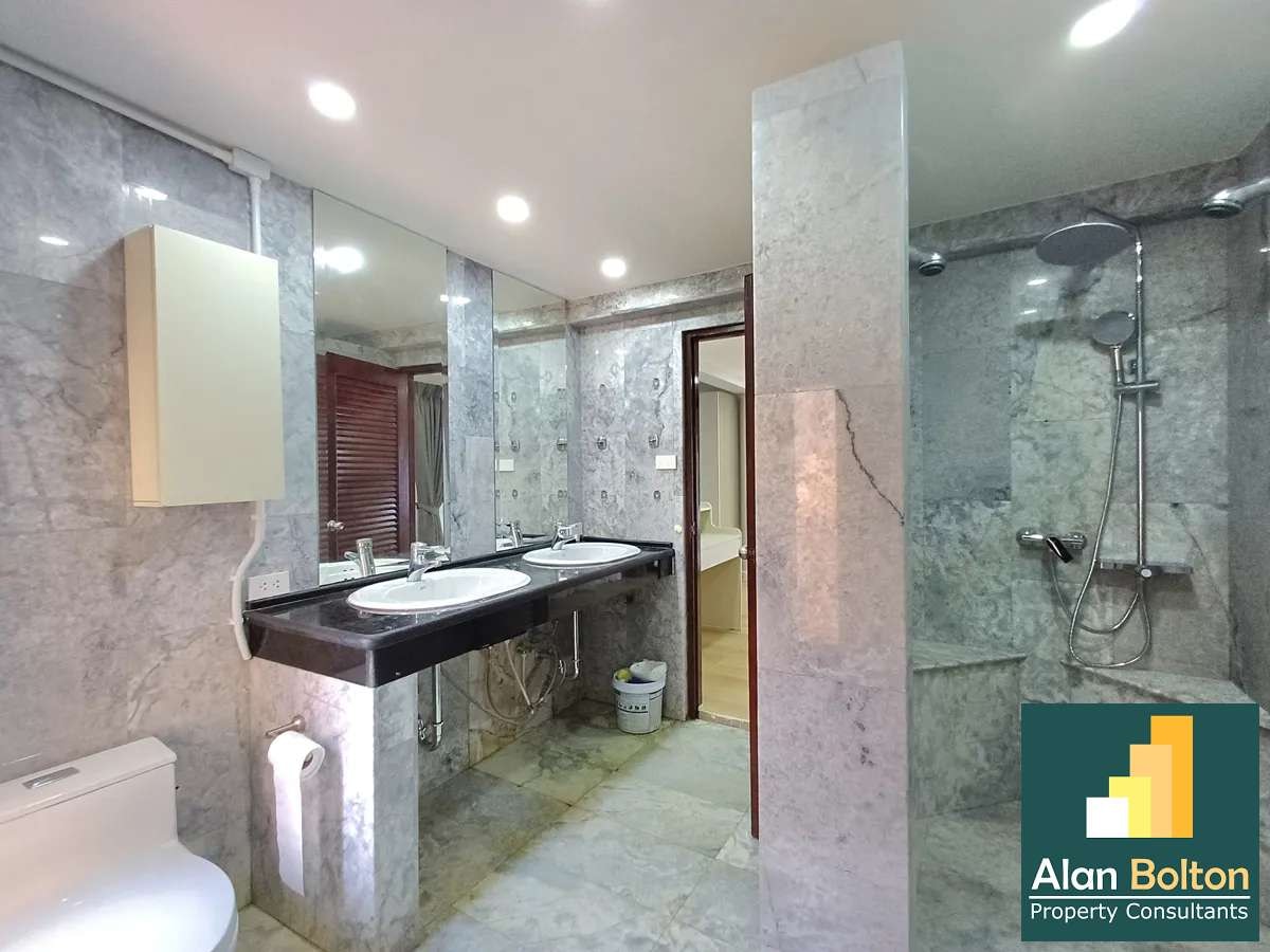 Newly Renovated Pool Villa 7 beds 8 baths near Jomtien Beach for SALE/RENT photo 5