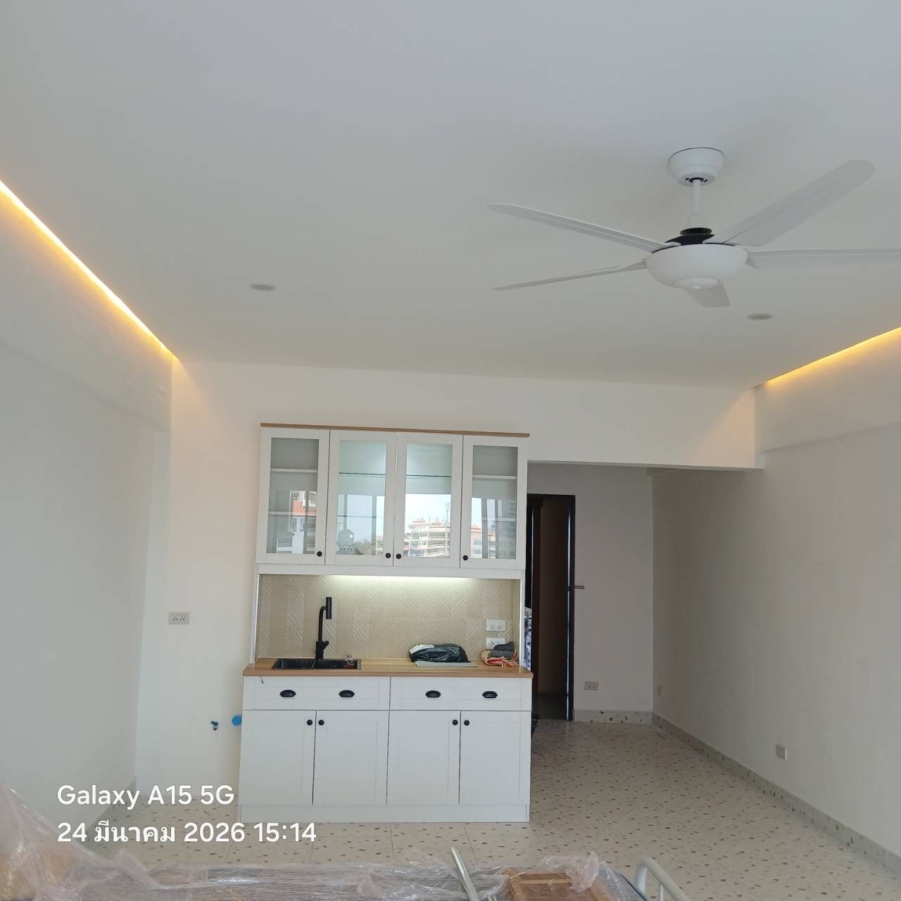 Newly Renovated & Thai Quota: Spacious 39 sqm Studio in Prime Pratumnak photo 19