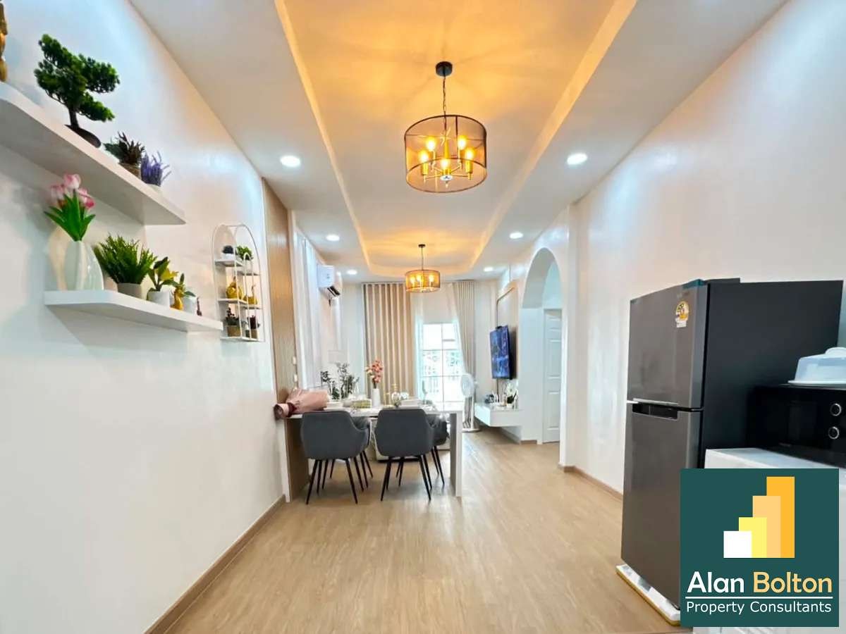2 Bedrooms 2 Bathrooms in East Pattaya photo 10