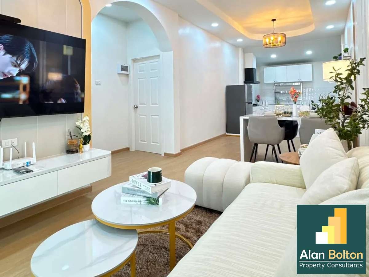 2 Bedrooms 2 Bathrooms in East Pattaya photo 8