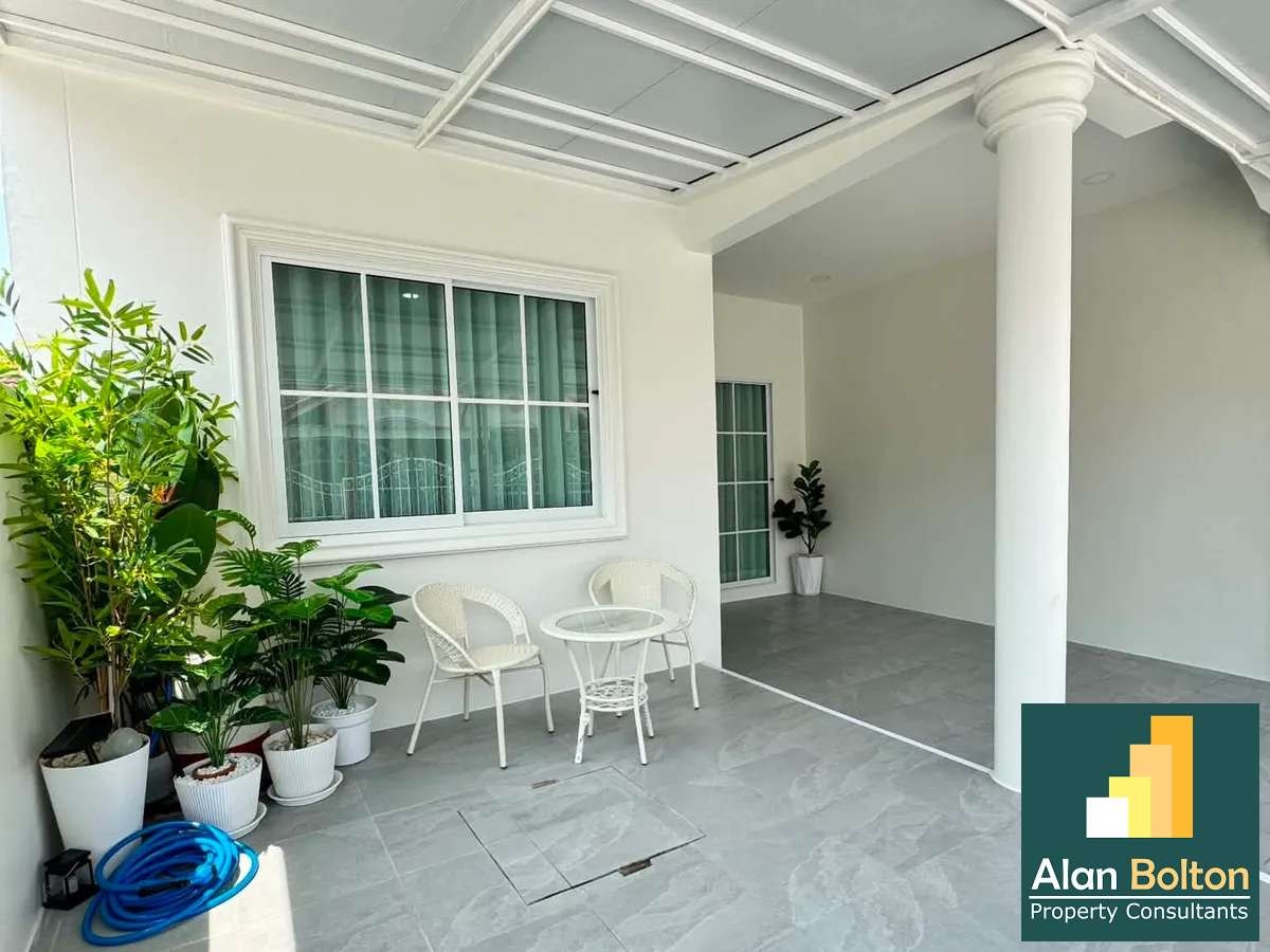 2 Bedrooms 2 Bathrooms in East Pattaya photo 6