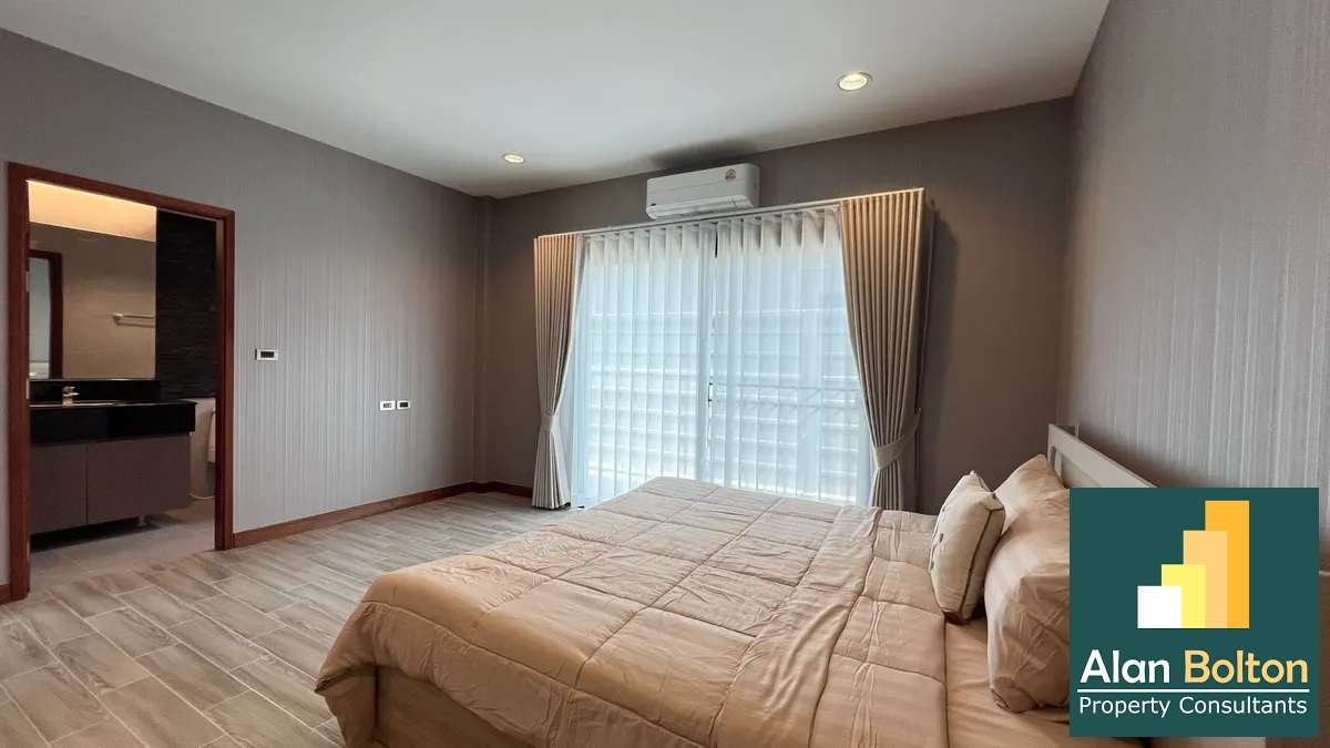 Pool villa 3 Bedrooms 4 Bathrooms in Huay yai photo 11