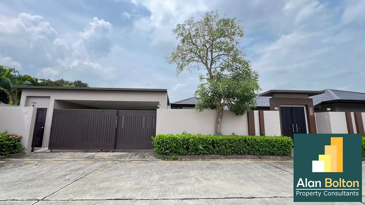 Pool villa 3 Bedrooms 4 Bathrooms in Huay yai photo 19